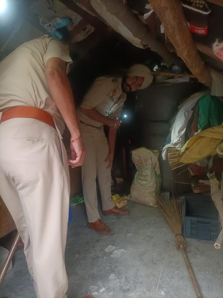 Police raids in slum areas in Mohali