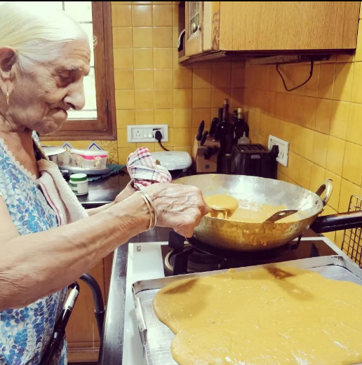 Chandigarh 96 Years Old Barfi Businesser Harbhajan Kaur 