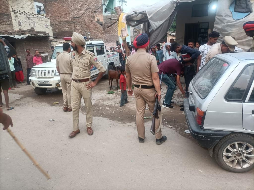 Police raids in slum areas in Mohali