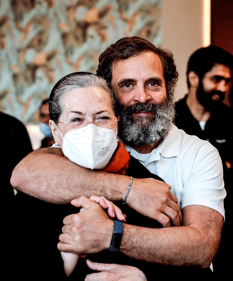 Rahul Gandhi with Mom Sonia Gandhi Photos Viral