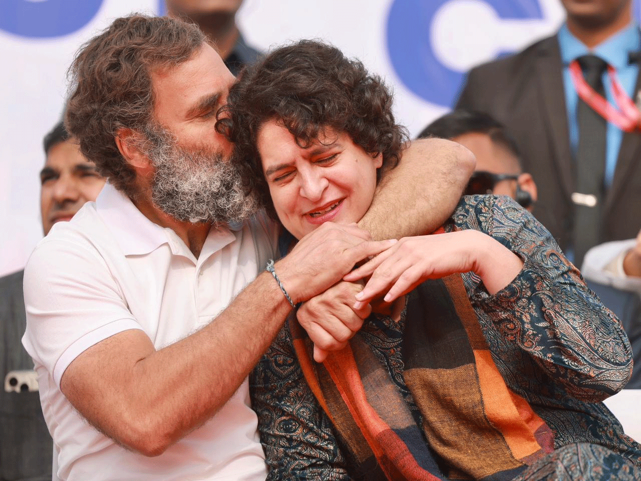 Rahul Gandhi Love With Sister Priyanka Gandhi Video Viral