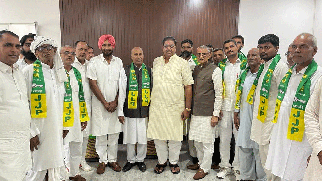 Former MLA With Many Leaders Join JJP In Haryana