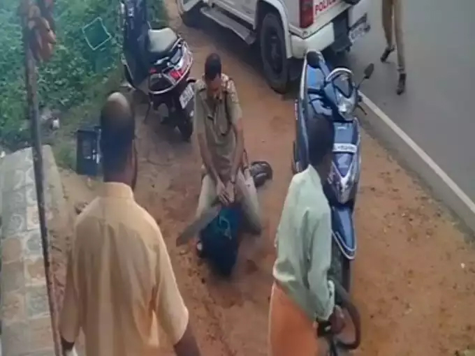 Kerala Sub-Inspector Arun Kumar Video Viral