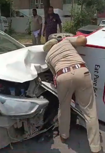 i20 and three wheeler collide in chandigarh