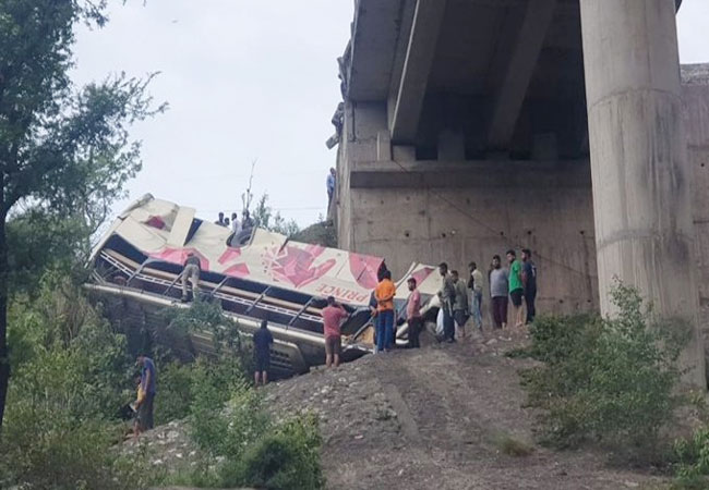10 Peoples Died in Jammu Bus Accident