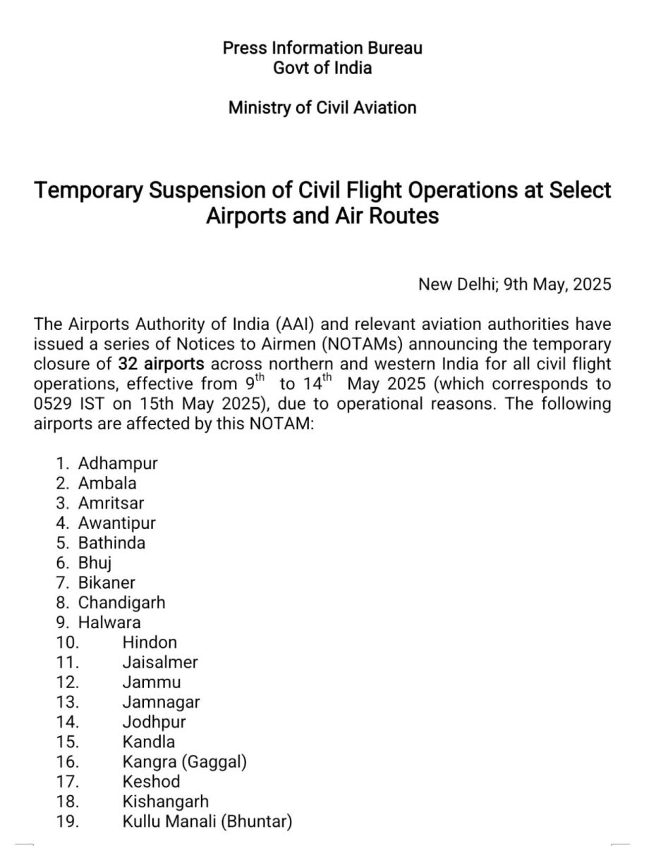 32 Airports Closed