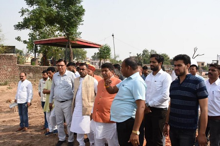 विधानसभा अध्यक्ष  गुप्ता ने अमृत सरोवर के जीर्णोद्धार के कार्य का किया विधिवत शुभारंभ