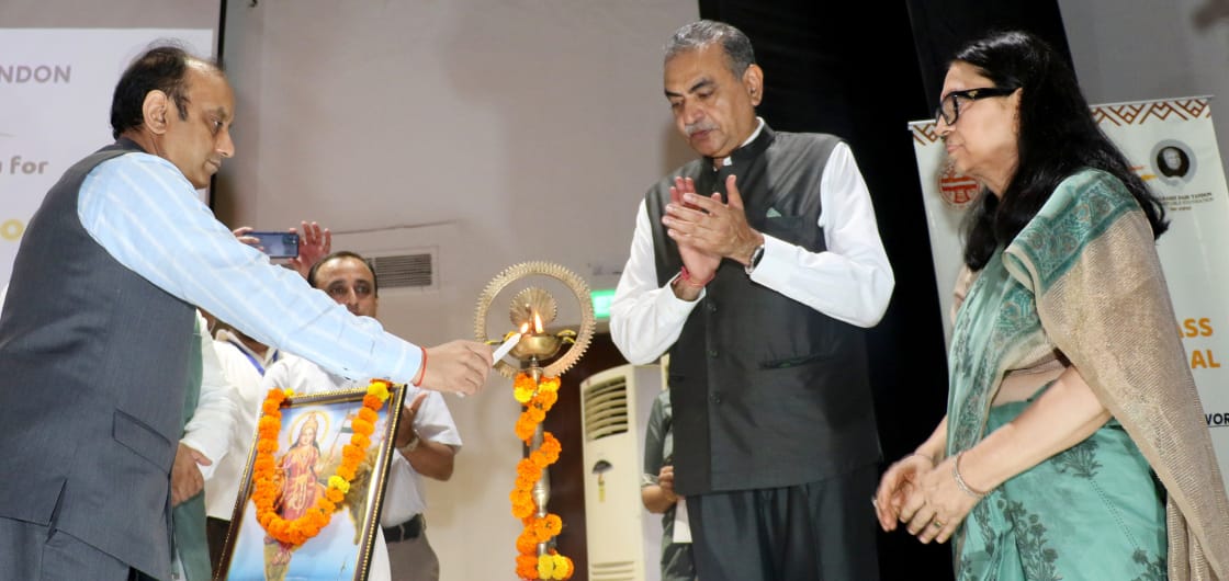 World is keeping a Close Eye on India's Rise