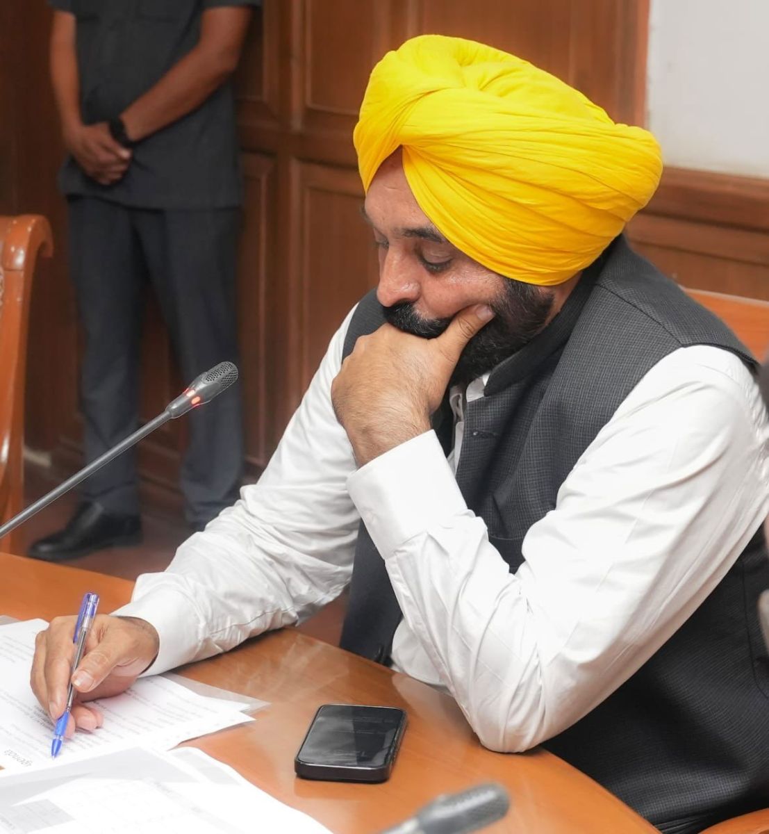 CM Bhagwant Mann Meeting with DCs in Punjab