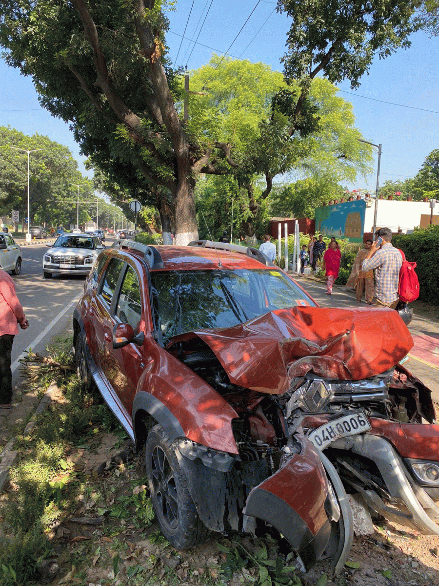 Chandigarh 27C Renault Duster SUV Car Accident Video