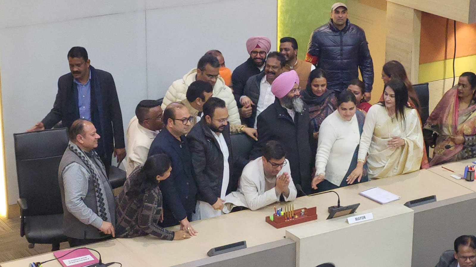  Chandigarh BJP Mayor Saurabh Joshi Gets Emotional For His Father