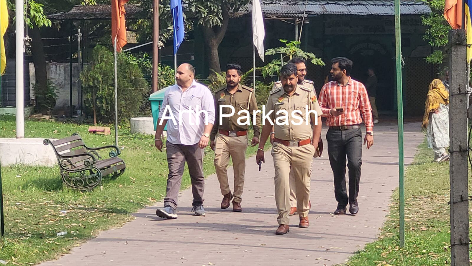 Chandigarh Leopard CCTV Footage Near Sector 29 Dargah Police Forest Team