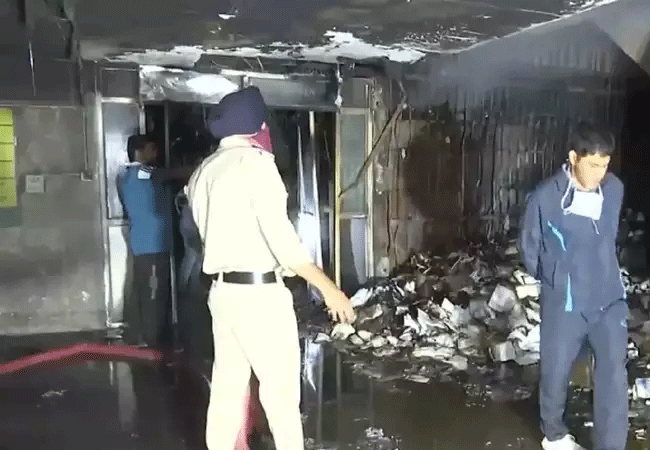   Chandigarh PGI Fire Nehru Block Latest Updates