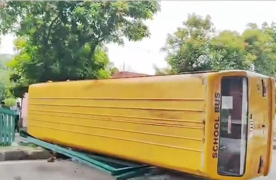  Chandigarh School Bus Accident Near Sector-43 