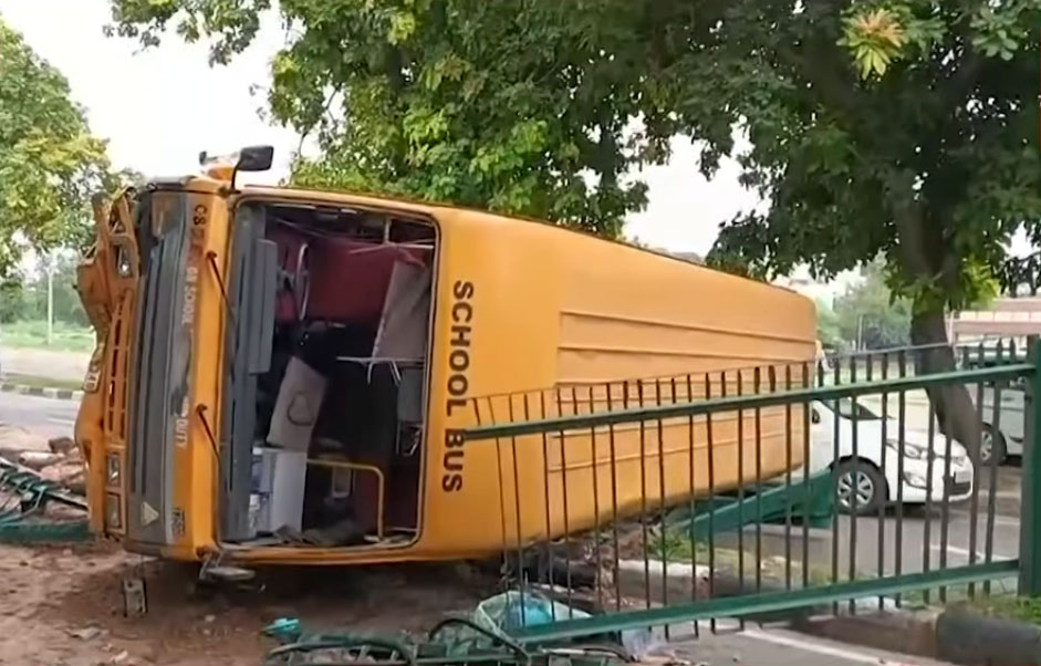  Chandigarh School Bus Accident Near Sector-43 