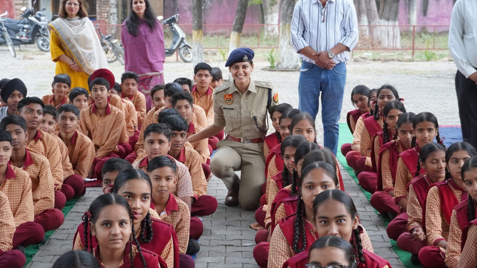Girls Avoid Posting Photos on Social Media Panchkula DCP Srishti Gupta