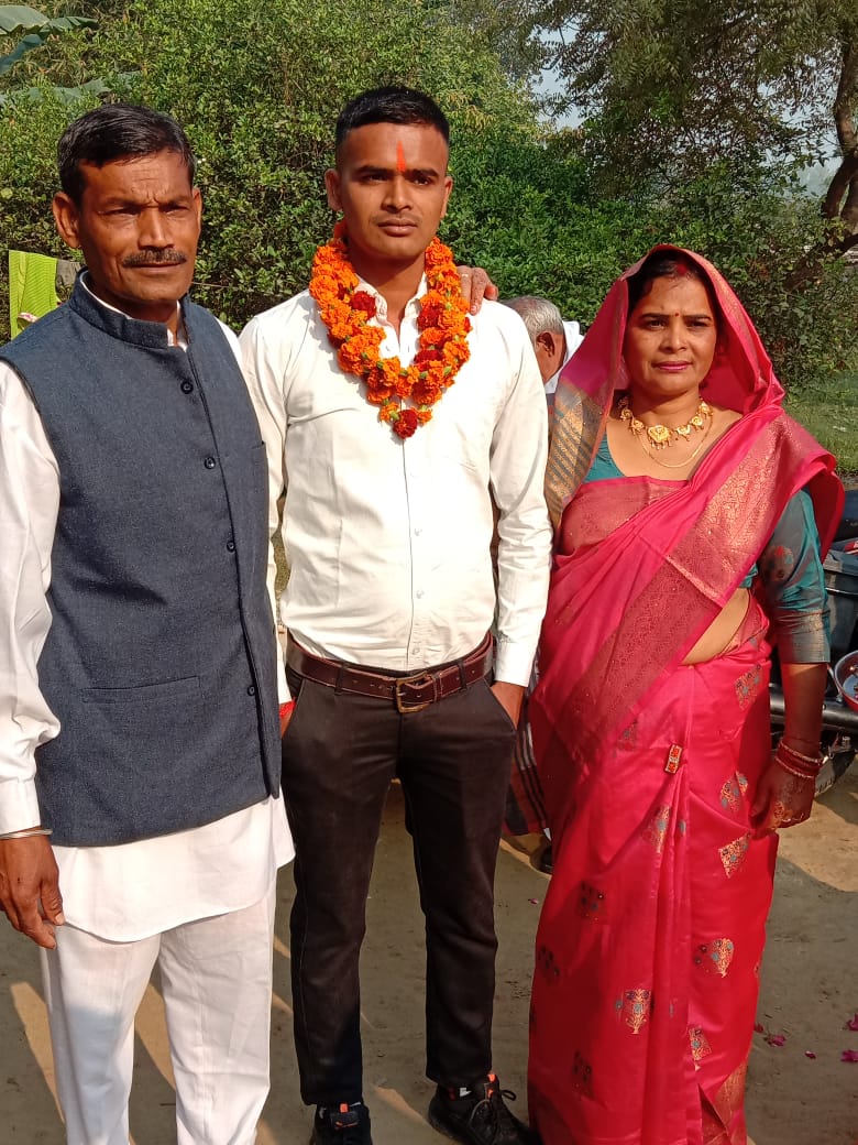 Chandigarh Juice Seller Son Became Sub-Inspector