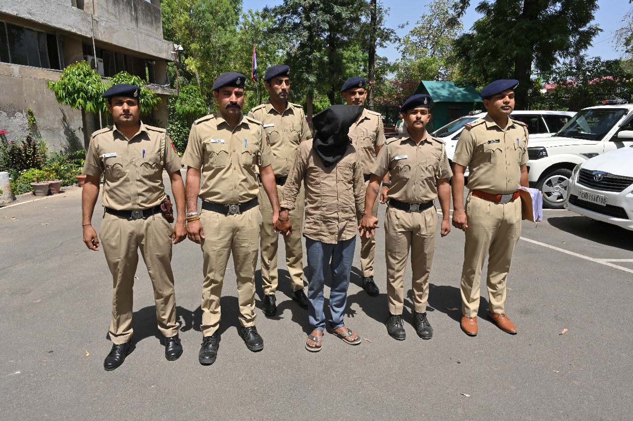 Chandigarh Double Murder Accused Monu Arrested Crime News Update