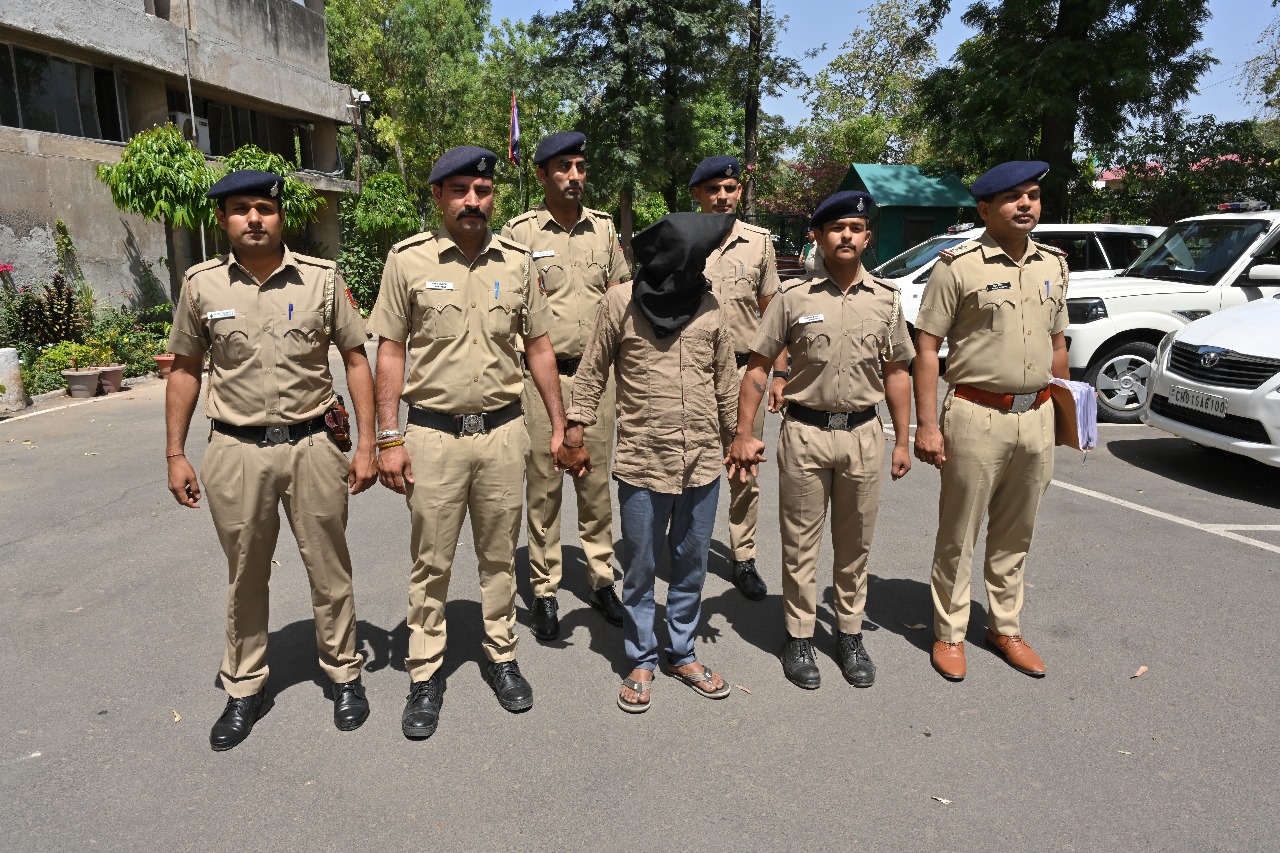 Chandigarh Double Murder Accused Monu Arrested Crime News Update