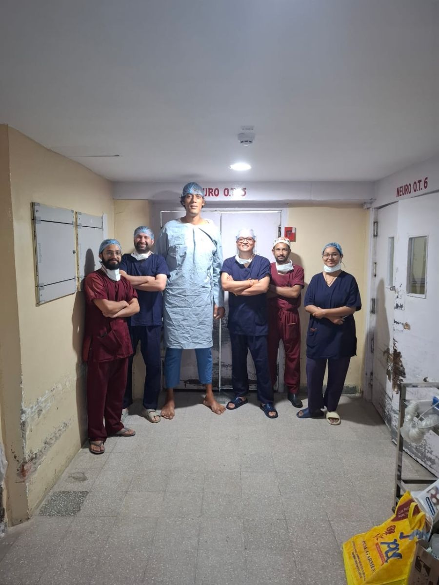Chandigarh PGI 7 Feet 7 Inches Tall Patient Successful Operation Story