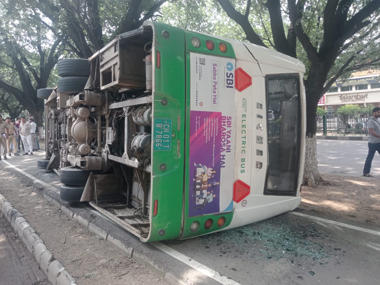   Chandigarh Sector-17 CTU Bus Overturned Accident Breaking News