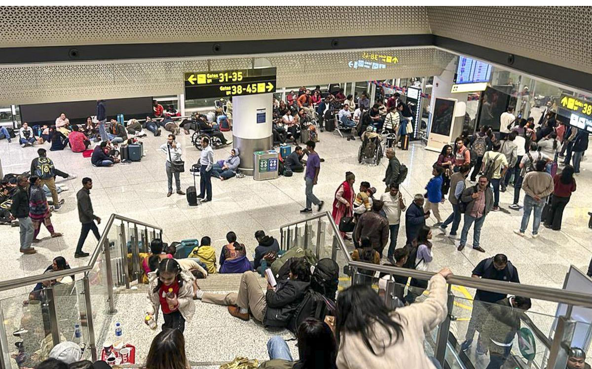 IndiGo Hundreds Flights Cancelled Even Today From Many Airports