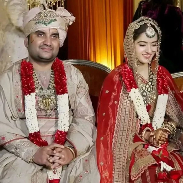 Indresh Wife Shipra Sharma