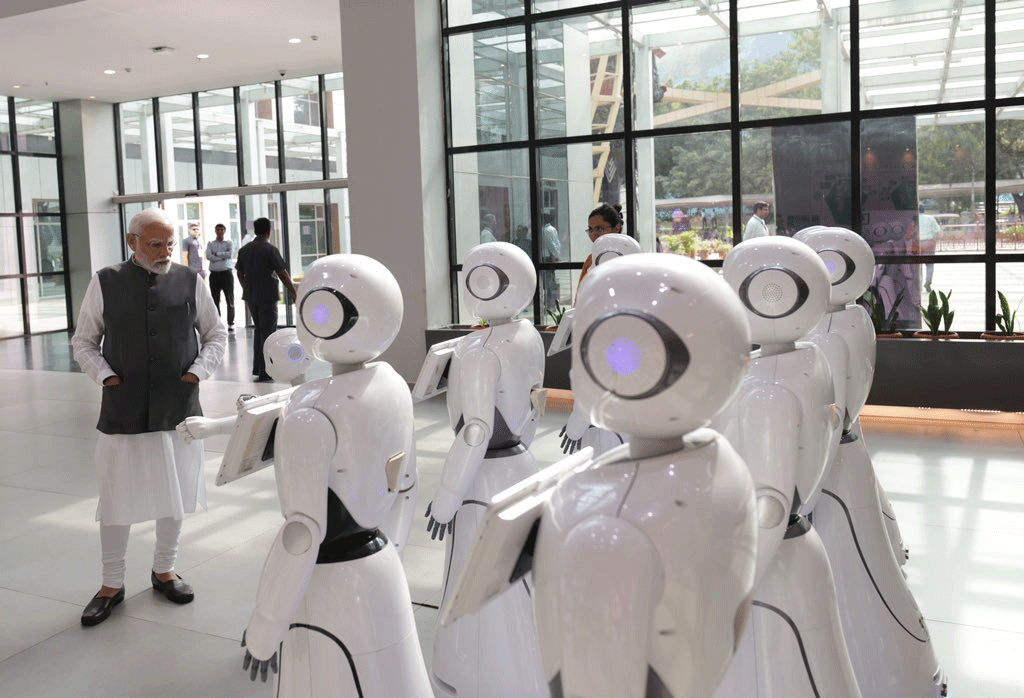  PM Modi with Robots Served Tea Sandwich in Gujarat Science City