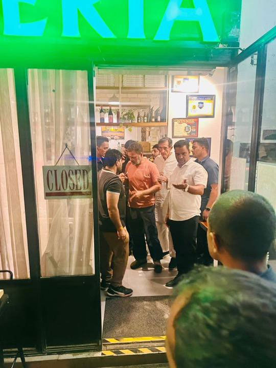 Rahul Gandhi Gurugram Pizza Restaurant Visit News Viral