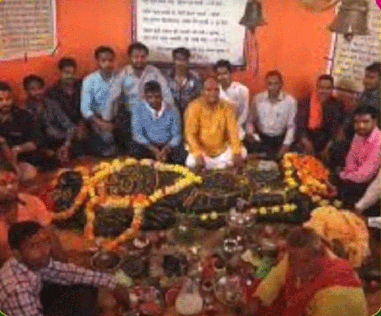 Ravana Puja As God Bhagwan Ki Tarah Ravana Ki Puja