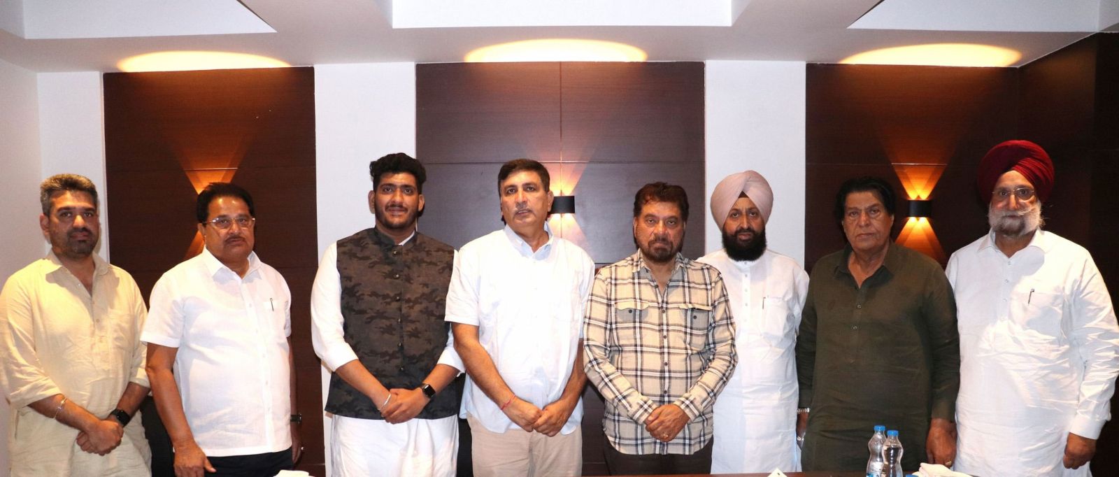 Ex MLA Surinder Chaudhary Joins Congress Again