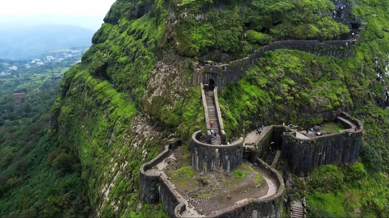 Where is Siya Point in Lohagarh Fort Tourists Asking Guide After Ketan Murder