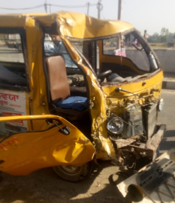 School Van and Truck Collision in Punjab