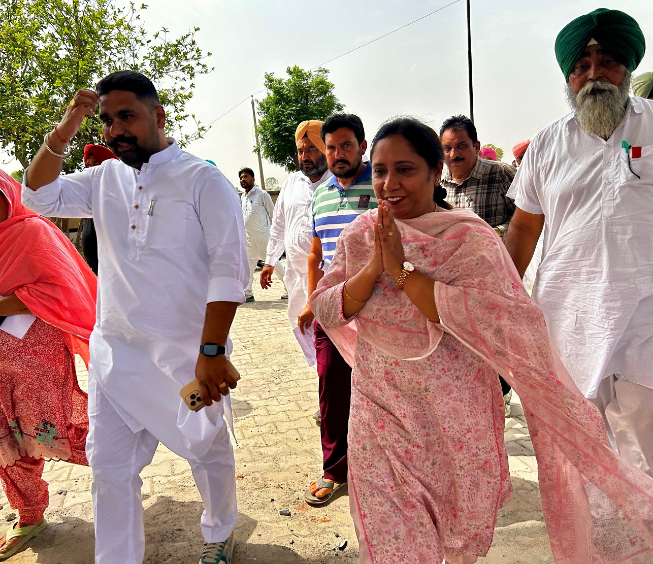Cabinet Minister Inaugurated the Concrete khaals