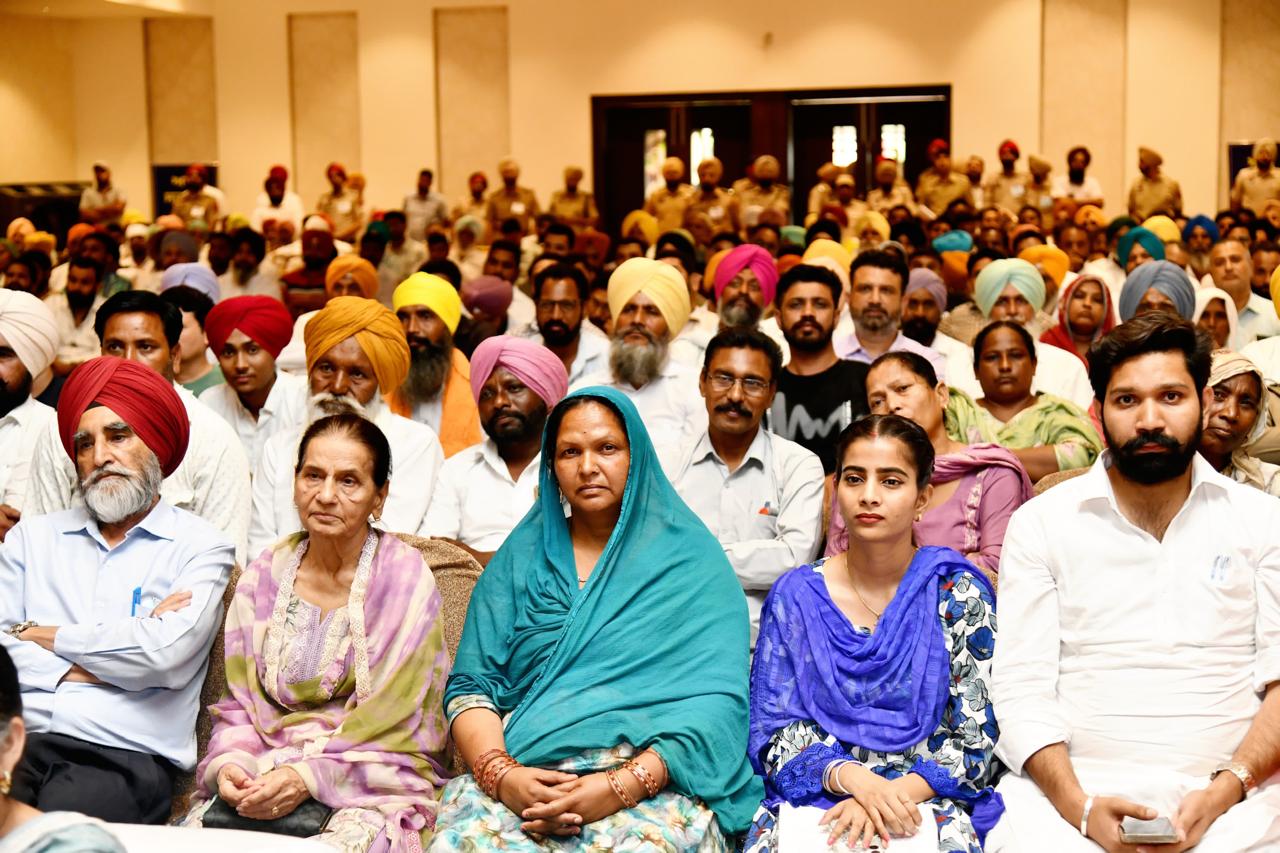CM Warns Akali Dal and Farmers Unions