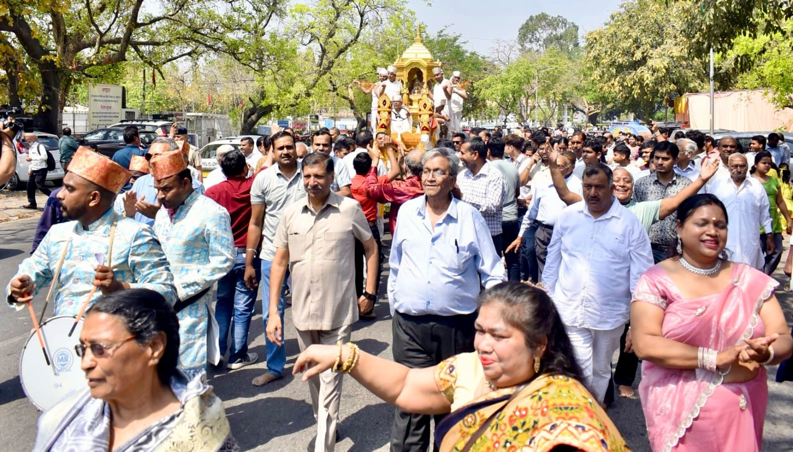Mahavir Jayanti 2025