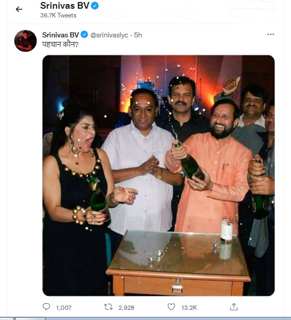 कांग्रेस ने भाजपा नेता प्रकाश जावड़ेकर की तस्वीर शेयर की
