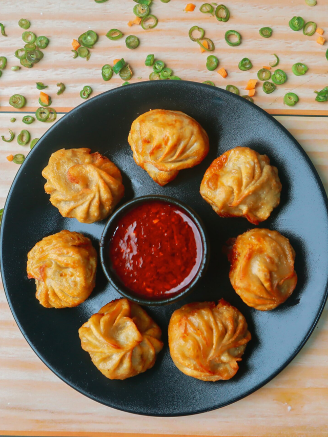 घर पर बनाये स्वादिष्ट फ्राइड मोमोस