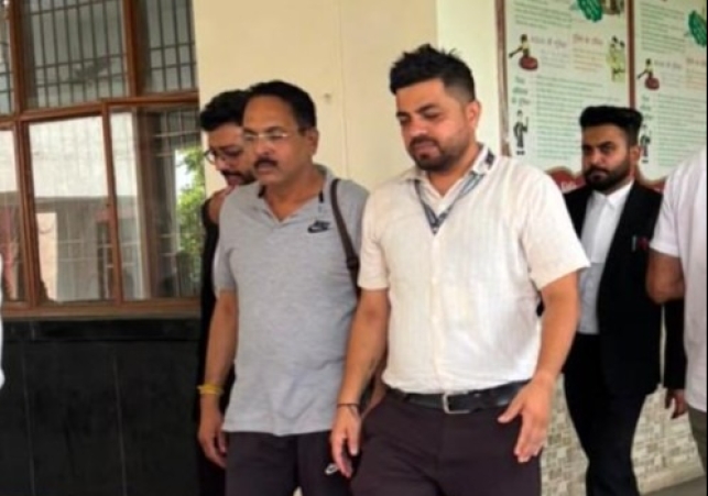 IAS officer RK Singh and Superintendent Prince sent to jail