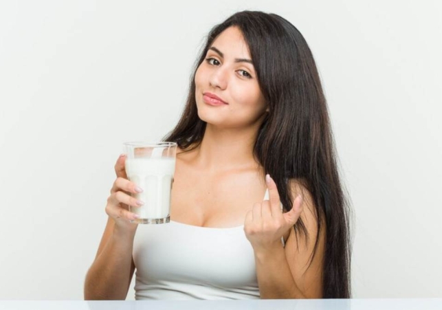 Buttermilk Hair Benefits: बालों को धोने के लिए करें छाछ का इस्‍तेमाल