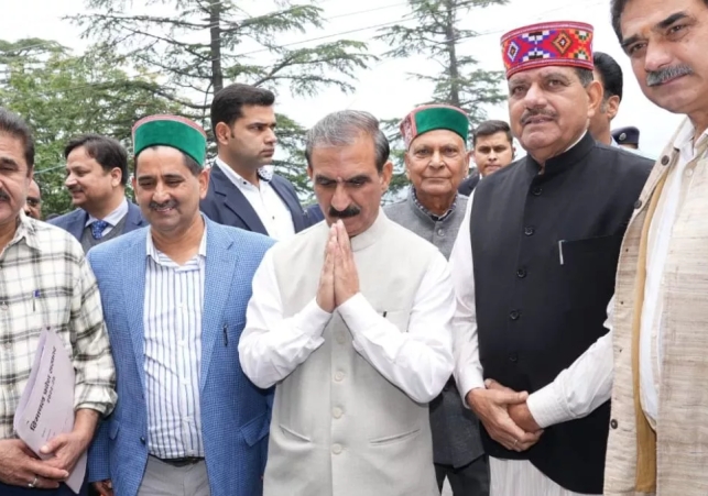 Sukhu government stands with the disaster victims