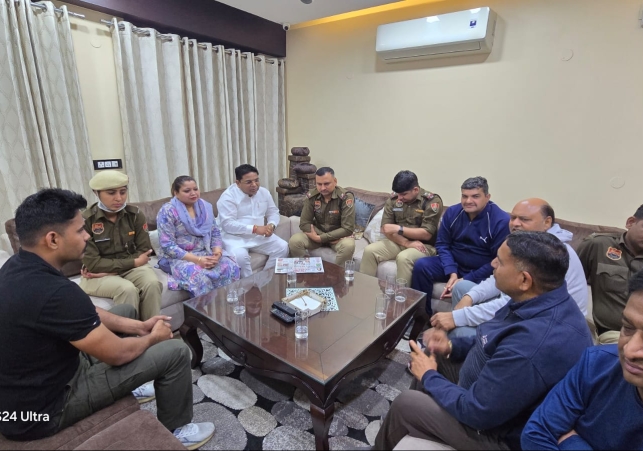 The dictatorial BJP government is openly murdering democracy