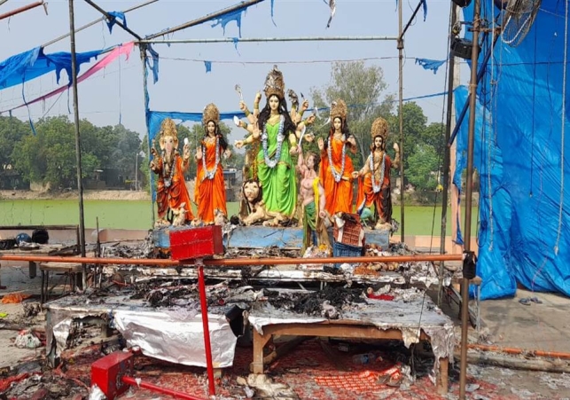 Durga Puja pandal fire in Bhadohi