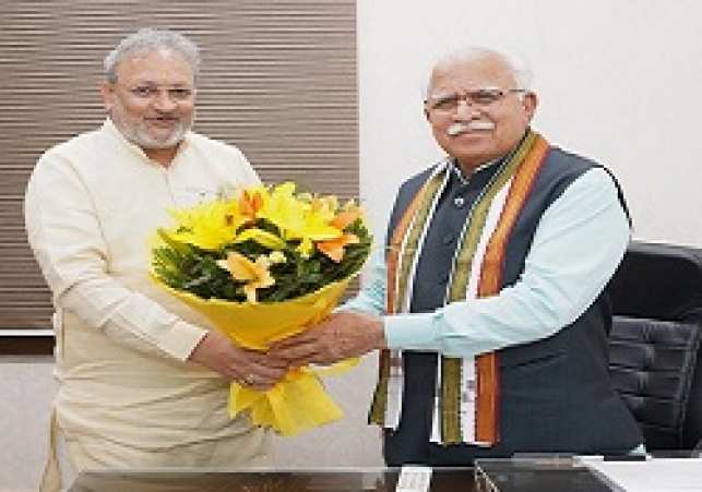 हरियाणा की राजनीति में मुख्यमंत्री ने रचा नया इतिहास भाजपा द्वारा ब्राह्मण समाज के चार सांसद बनाने पर समाज हुआ गदगद - पंडित उमेश शर्मा