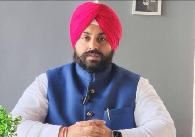 AAP terms Centre amendment
