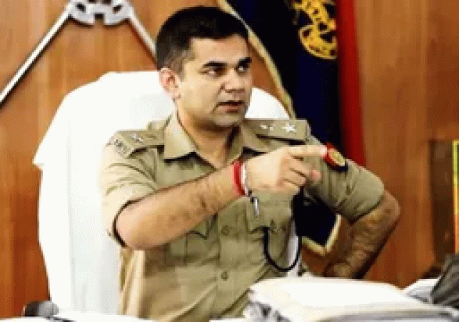 Singham enters Bengal: Viral video of IPS Ajay Pal Sharma