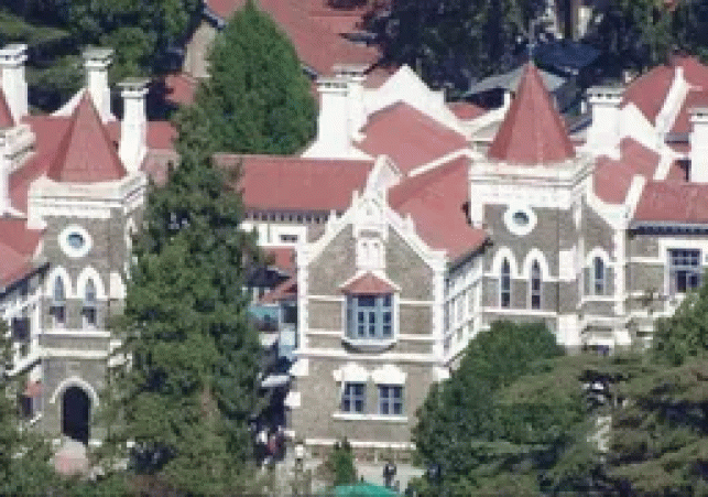 High Court takes strict action on builder dispute in Dehradun