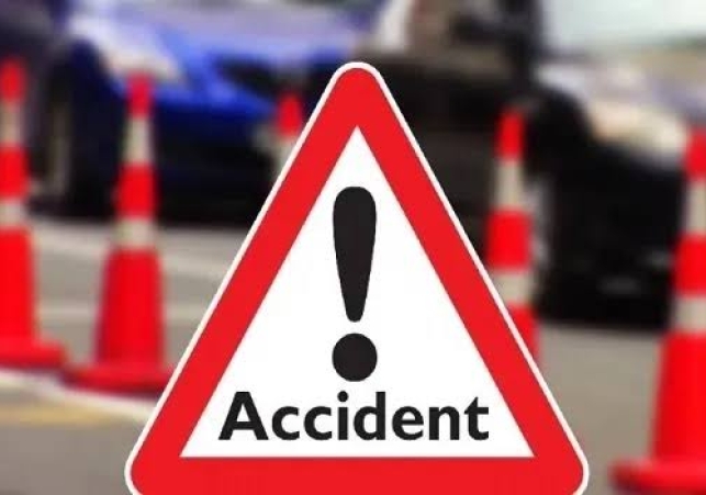 1000259586