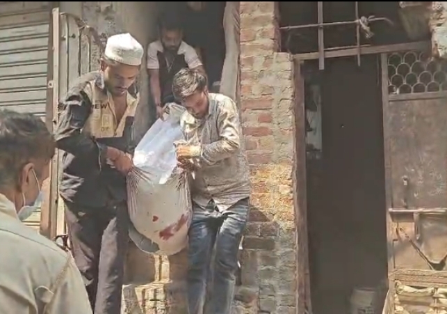 Sensation in Old Mustafabad as a body
