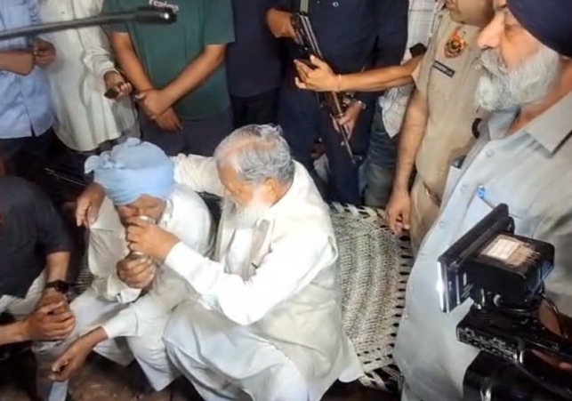 Dhanhoda borewell accident
